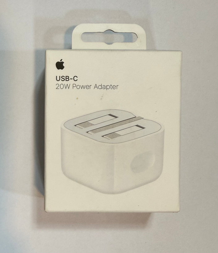 آداپتور شارژر اپل Apple 20W سه پین مدل B/A (درجه ۲) اصلی بدون دردسر